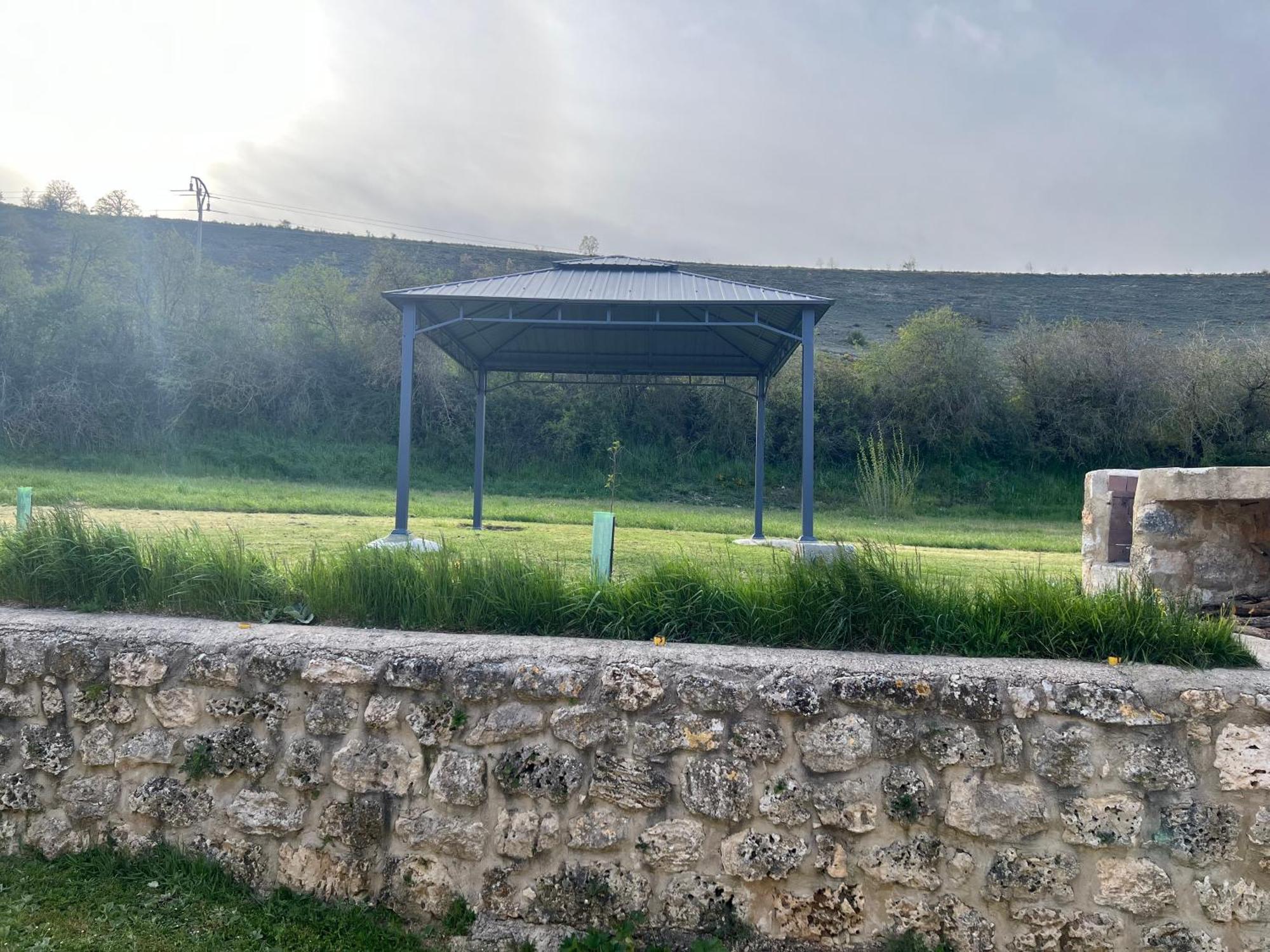 El Pecu Casa Rural Starfamiliar Bustillo Del Paramo Экстерьер фото
