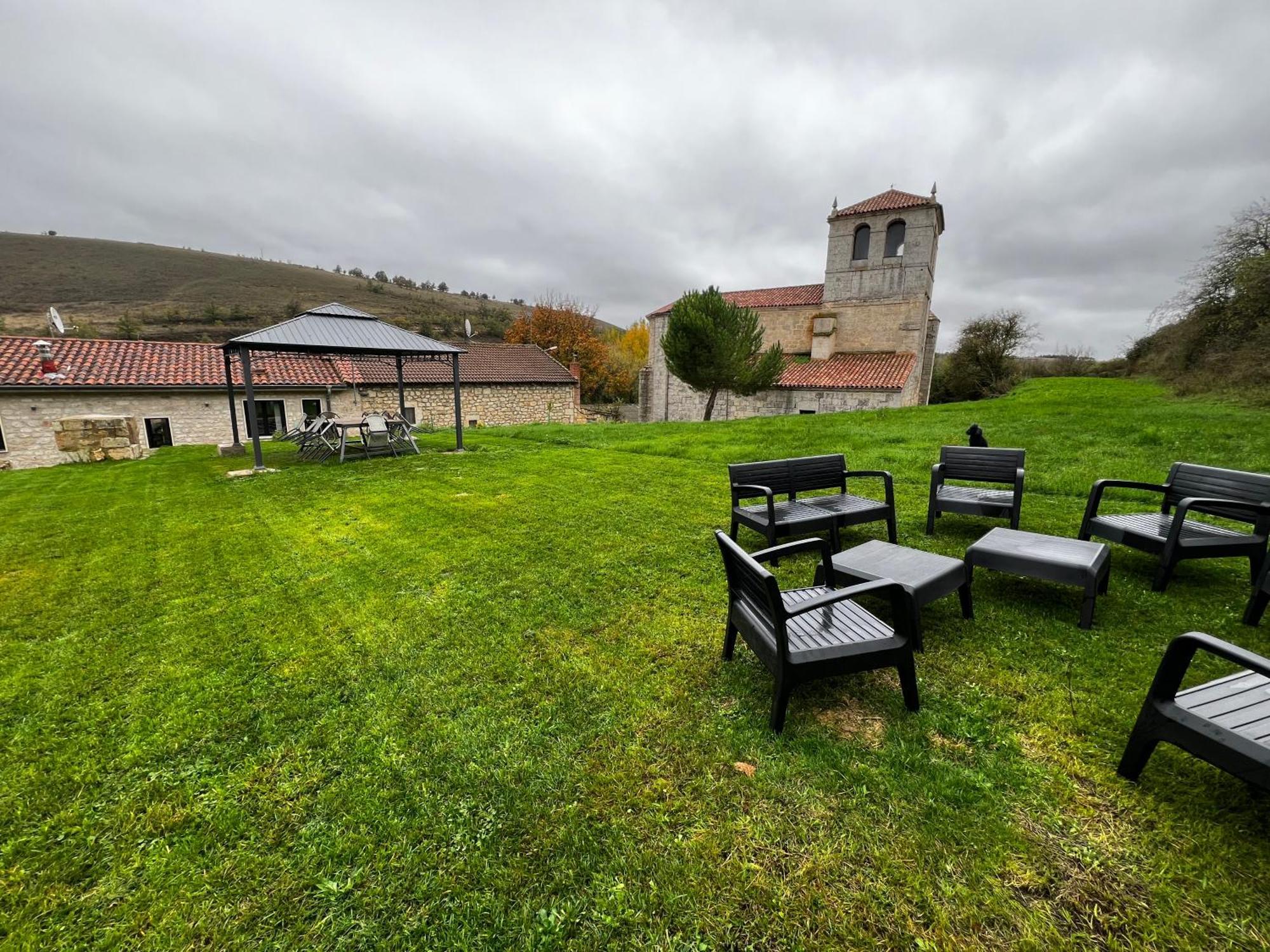 El Pecu Casa Rural Starfamiliar Bustillo Del Paramo Экстерьер фото